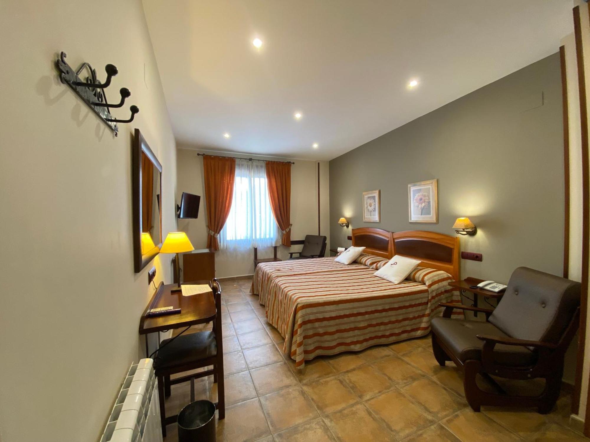 Hospedium Hotel Retiro Del Maestre Almagro Exterior photo